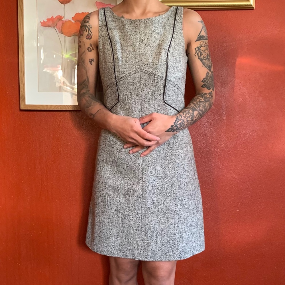 LIKENew White House Black Market Gray Casual Dress - Picture 1 of 14